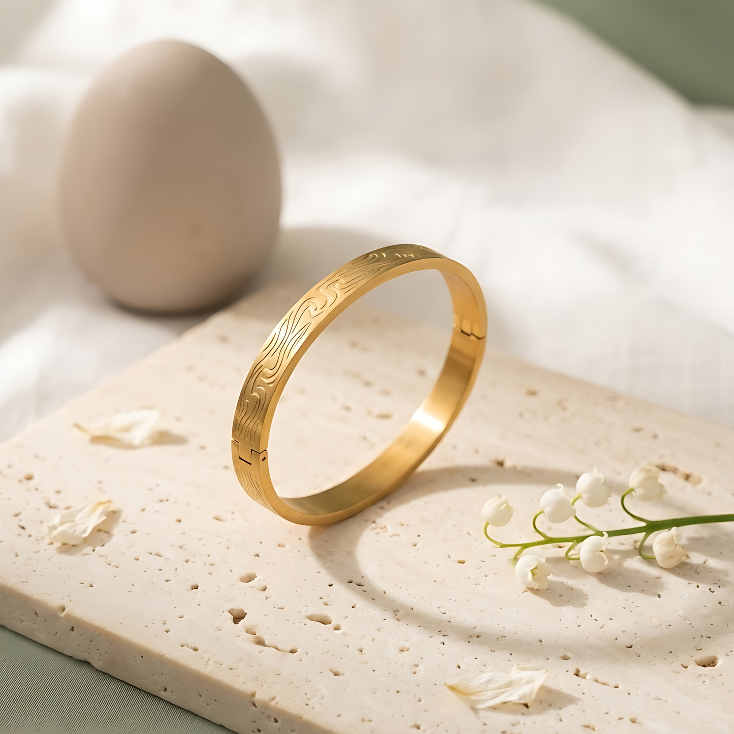 Elysian Textured Gold Bracelet