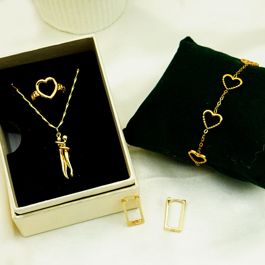 Cute Love Jewelry Gift Hamper For Her