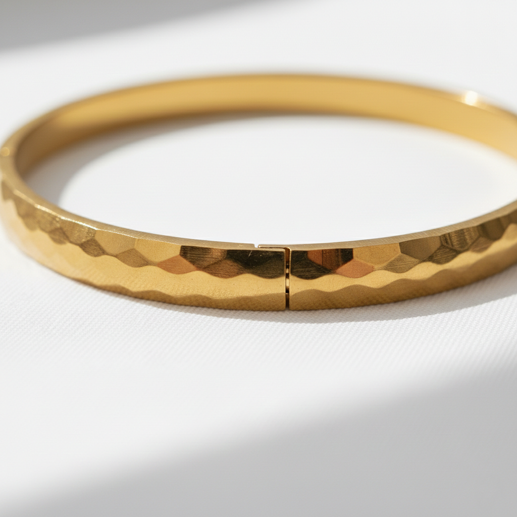 Minimal Hammered Gold Bangle Bracelet