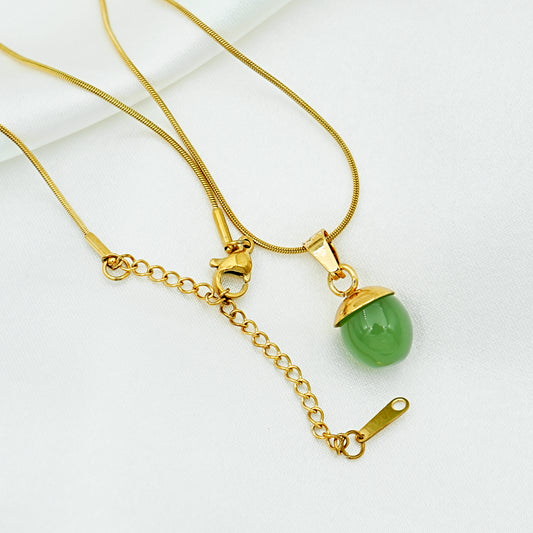 Green Stone Pendant Necklace