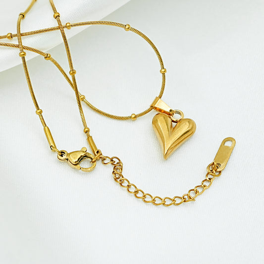 Gold Heart Pendant Necklace