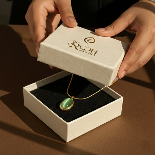 Green Oval Pendant Necklace