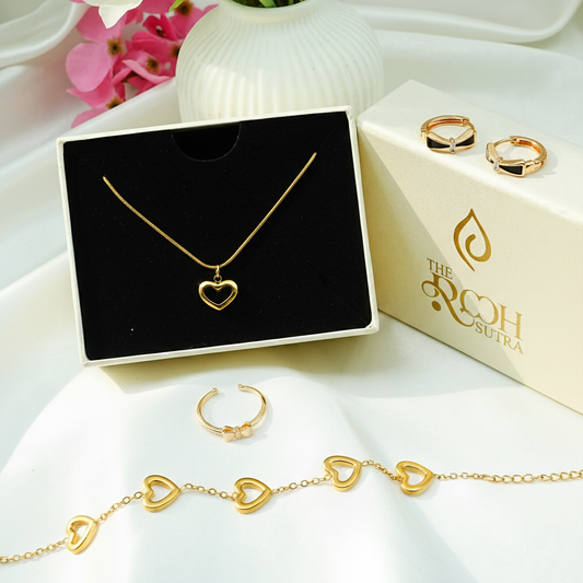 Onyx Jewelry Gift Hamper for Her