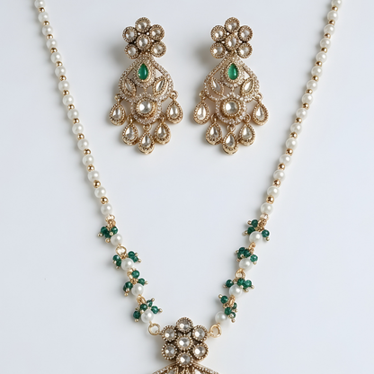 Emerald Green Kundan Pendant Necklace Set