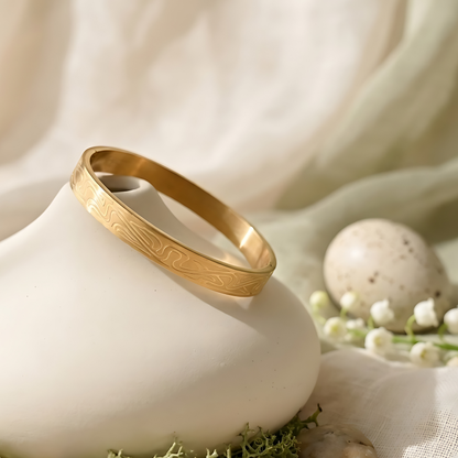 Elysian Textured Gold Bracelet