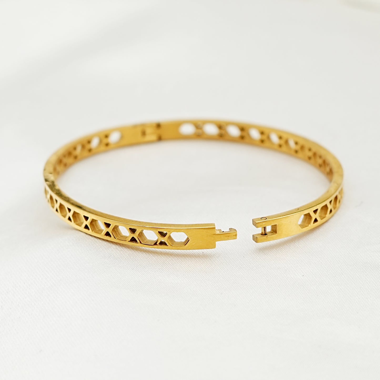 Minimalist Honeycomb Bracelet