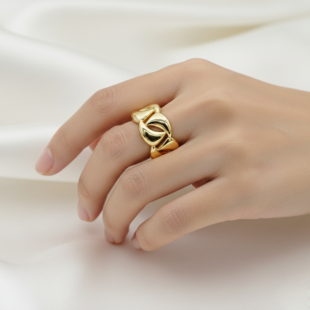 Bold Gold Chain Link Ring