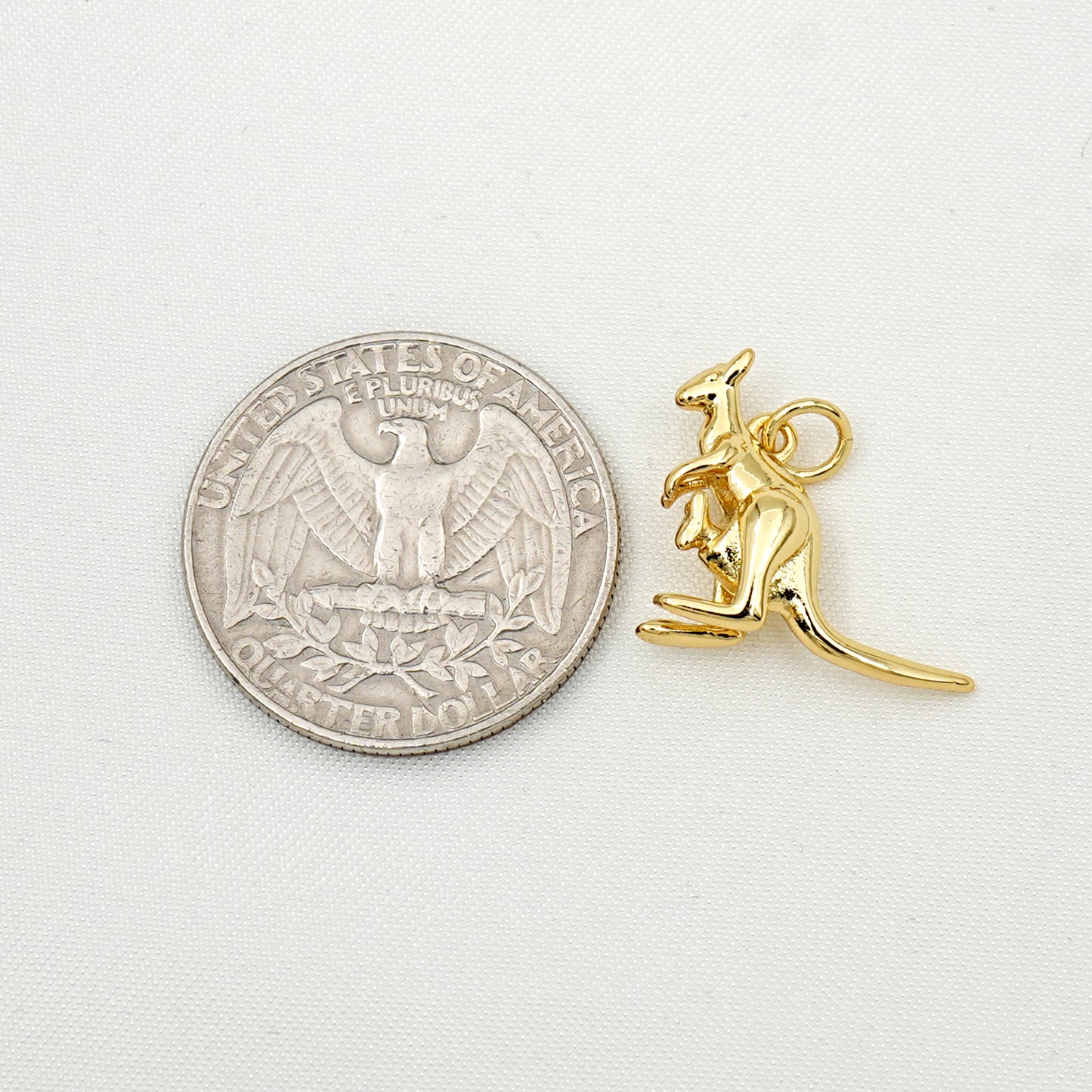 Gold Kangaroo Charm – Cute Australian Animal Pendant