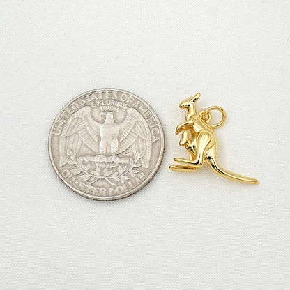 Gold Kangaroo Charm – Cute Australian Animal Pendant