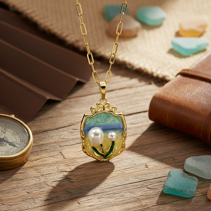 Yellow Gold Pearl Seashell Necklace