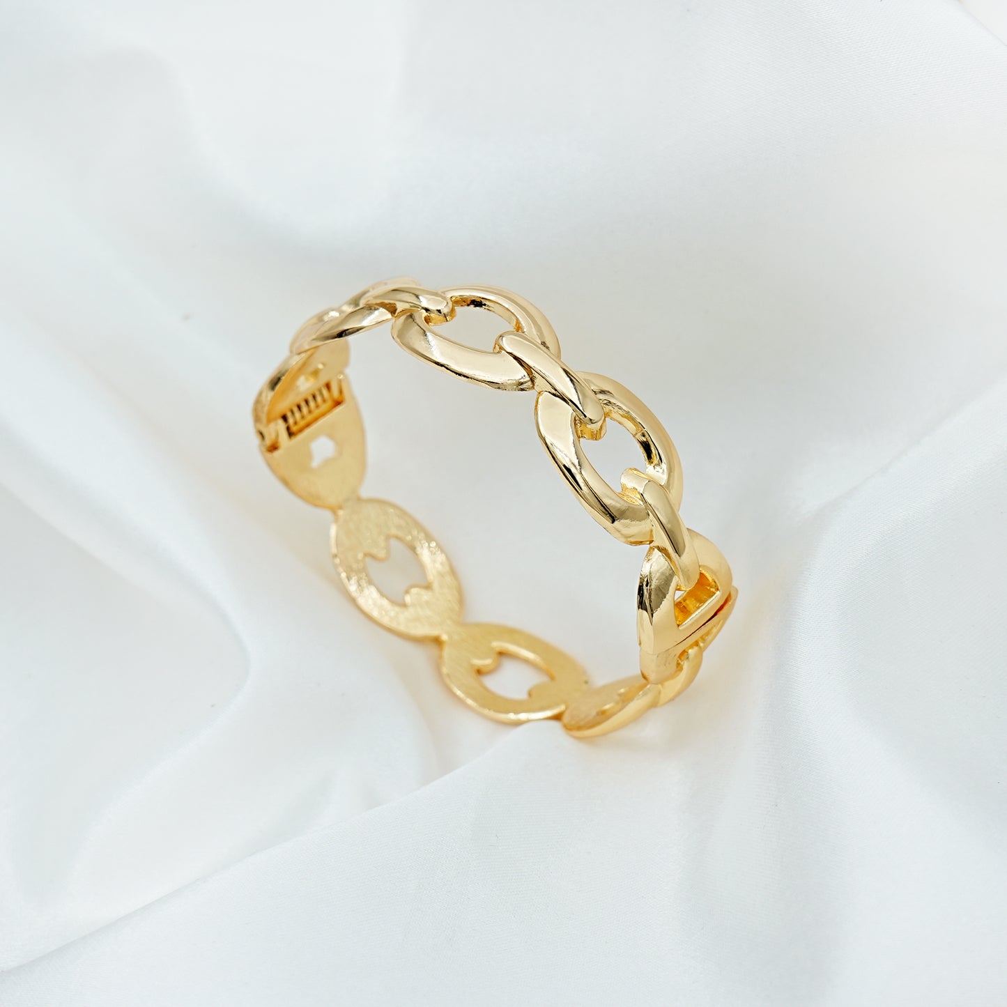 Luxe Gold Chain Link Bangle Bracelet