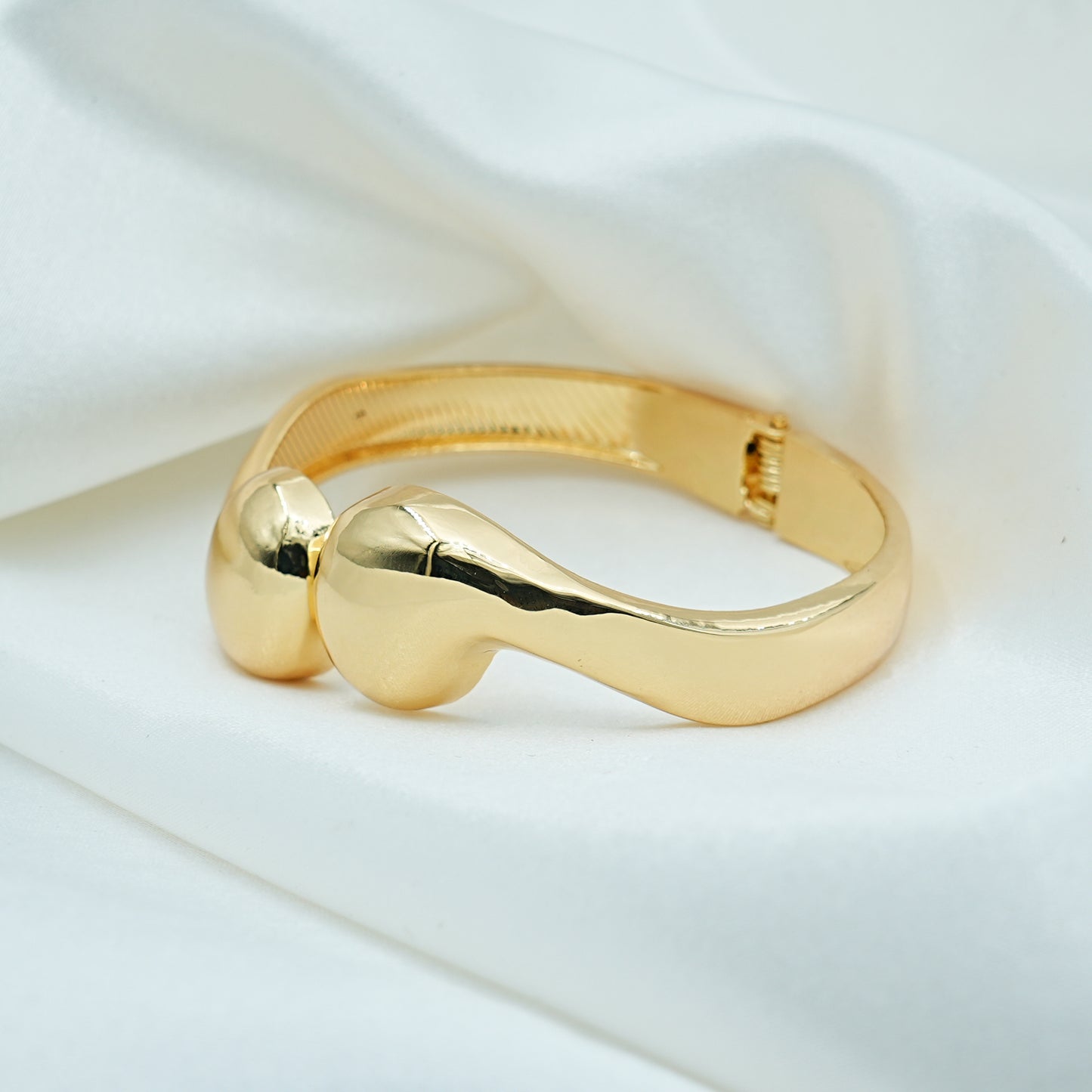 Gold Teardrop Open Bangle