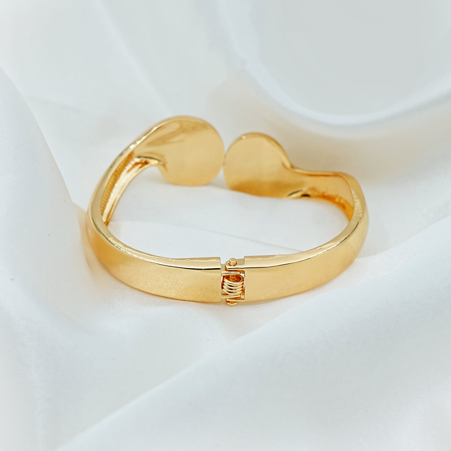 Gold Teardrop Open Bangle