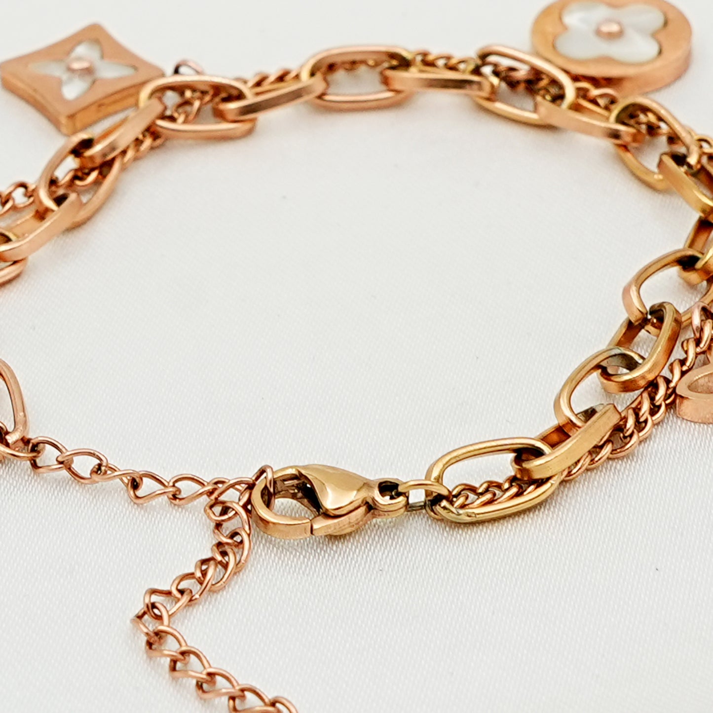 Clover Charm Chain Bracelet