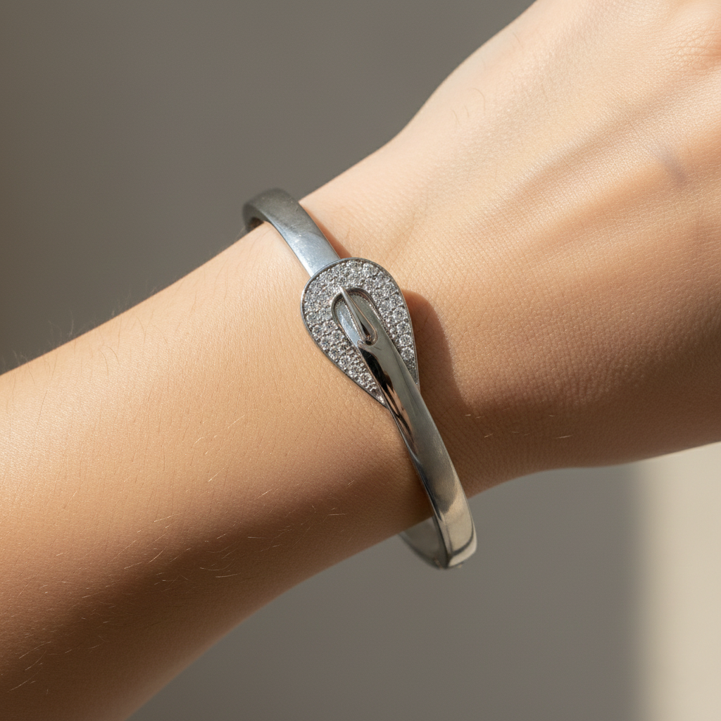 Stainless Steel Buckle Design Bangle