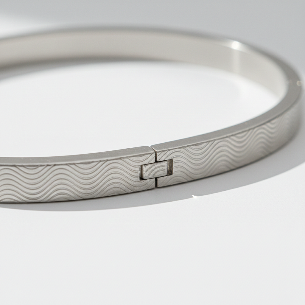 Minimal Wave Texture Gold Bangle Bracelet