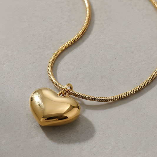 Gold Tiny Heart Pendant Necklace