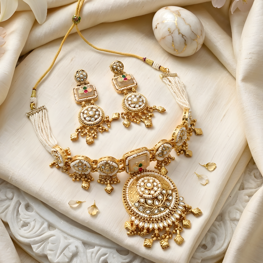 Traditional Kundan Pearl Choker Necklace Set