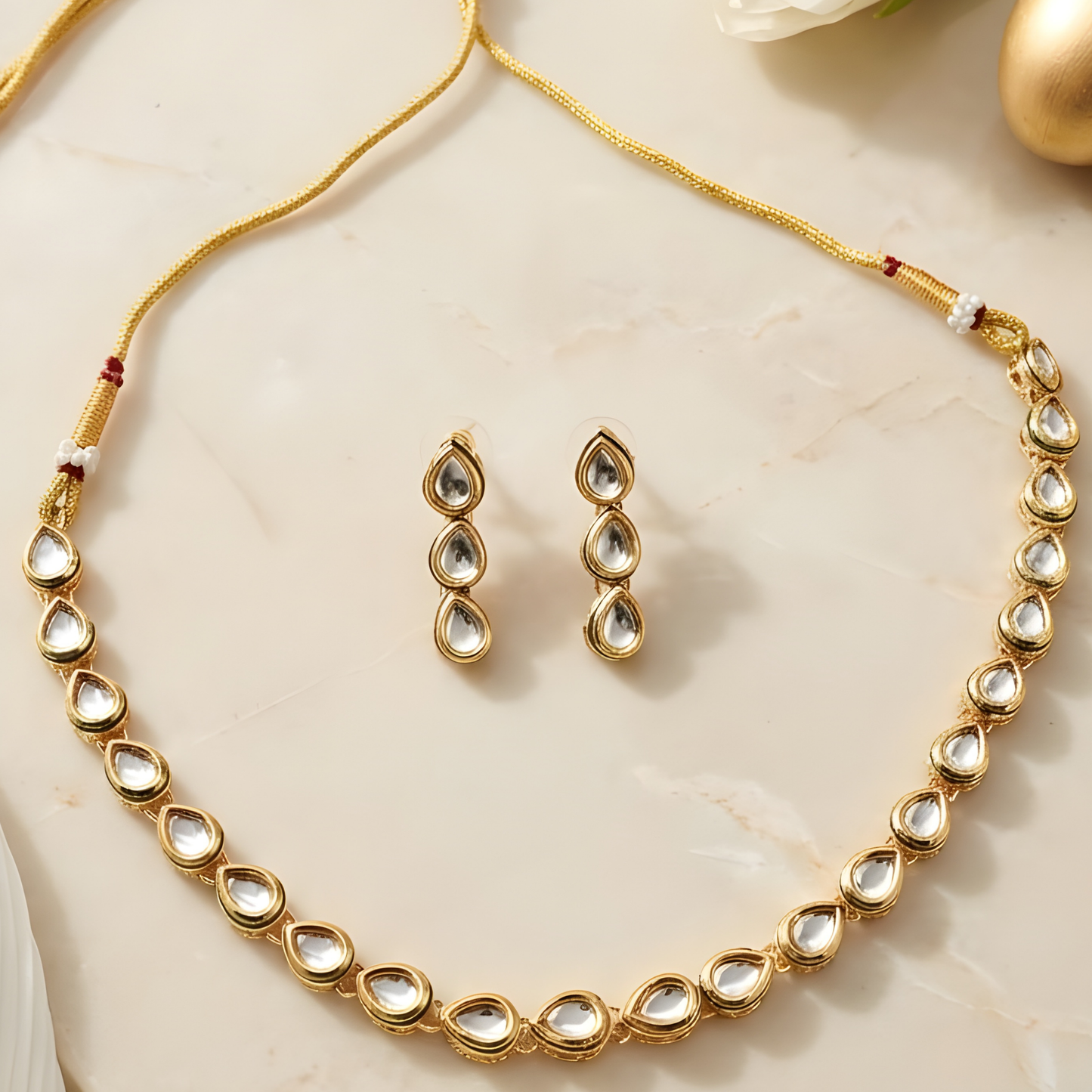 Single Line Kundan Necklace Set with Earrings
