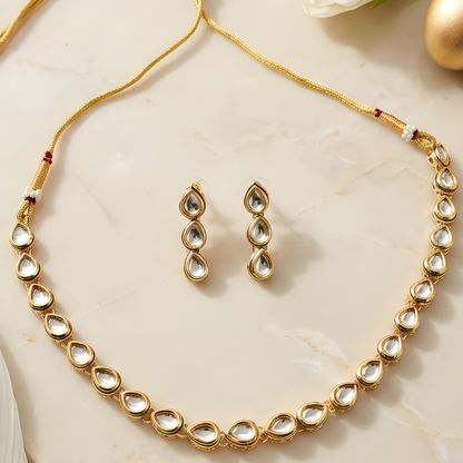 Single Line Kundan Necklace Set with Earrings