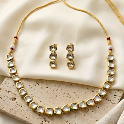 Single Line Kundan Necklace Set with Earrings