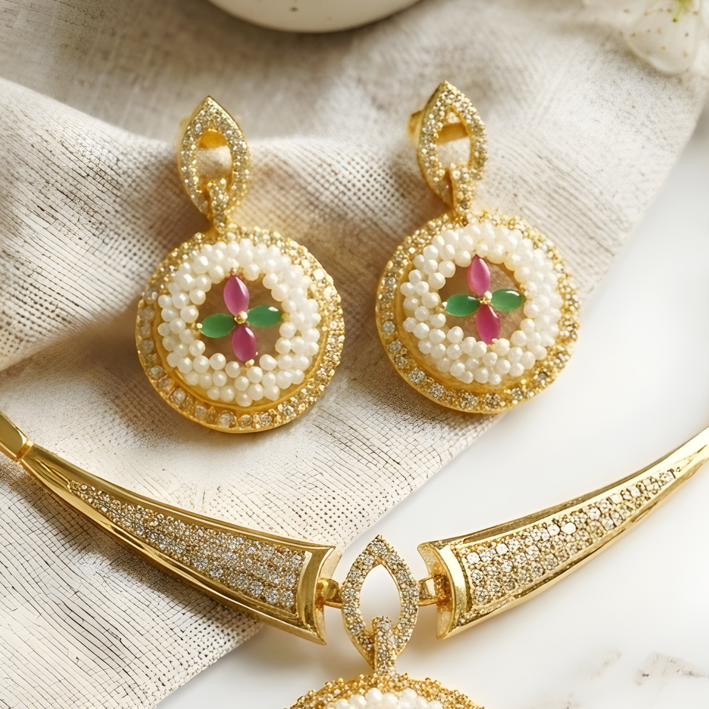 Floral Kundan Hasli Necklace Set With Earrings