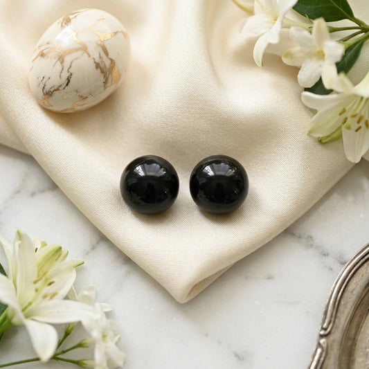 Classical Pearl Stud Earrings