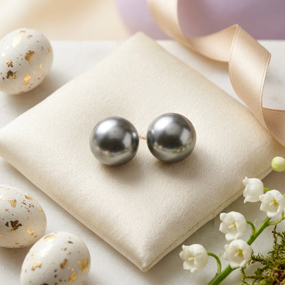 Classical Pearl Stud Earrings