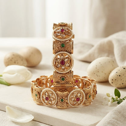 Handcrafted Gold Toned Kundan Polki Bangle