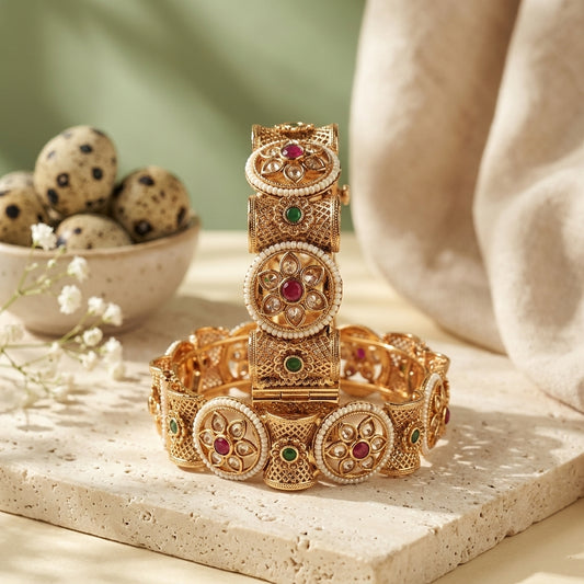 Handcrafted Gold Toned Kundan Polki Bangle